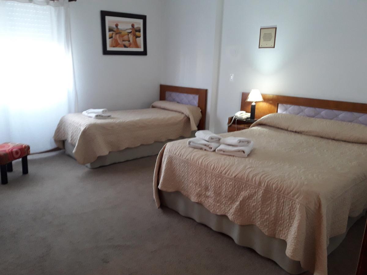 Iberia Hotel Olascoaga Неукен Екстер'єр фото