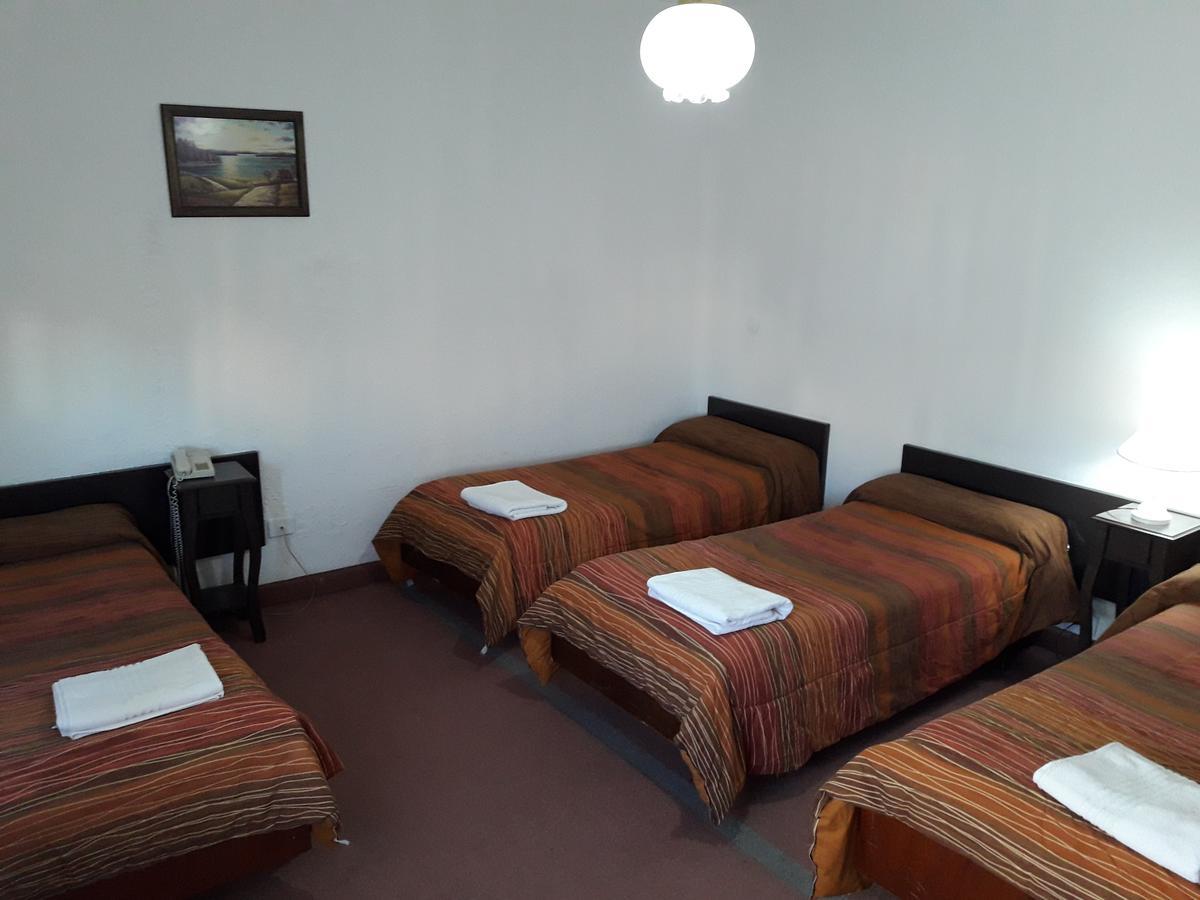Iberia Hotel Olascoaga Неукен Екстер'єр фото
