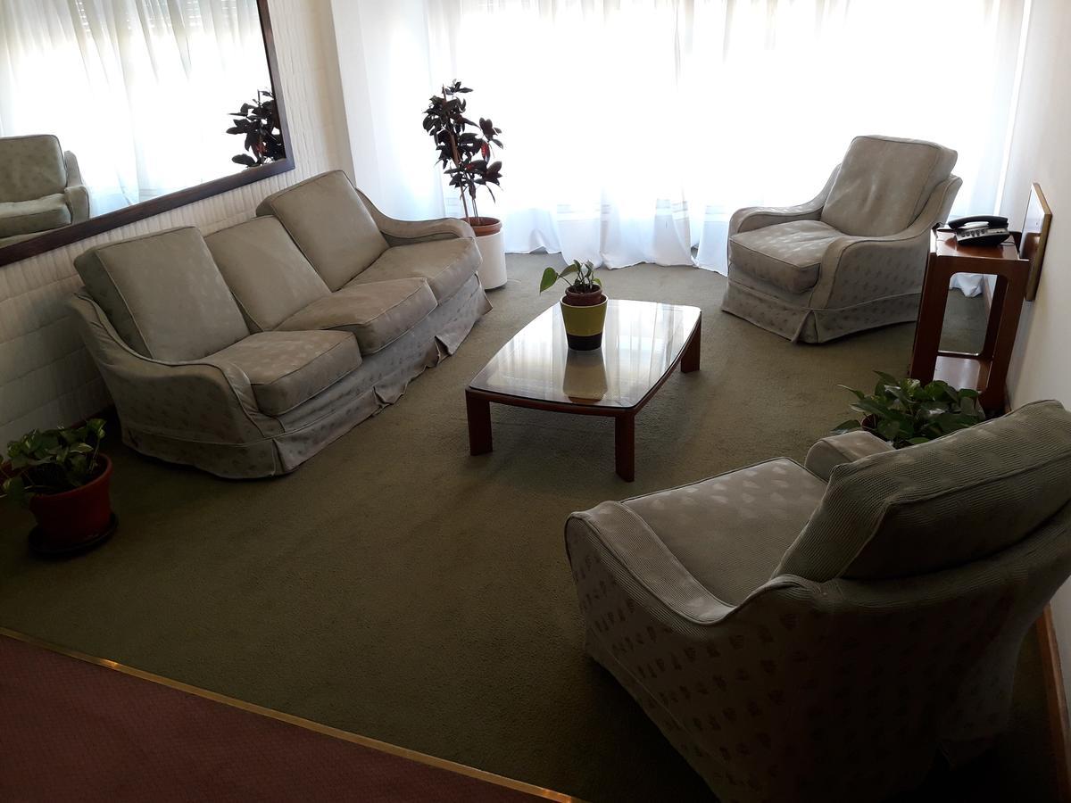 Iberia Hotel Olascoaga Неукен Екстер'єр фото
